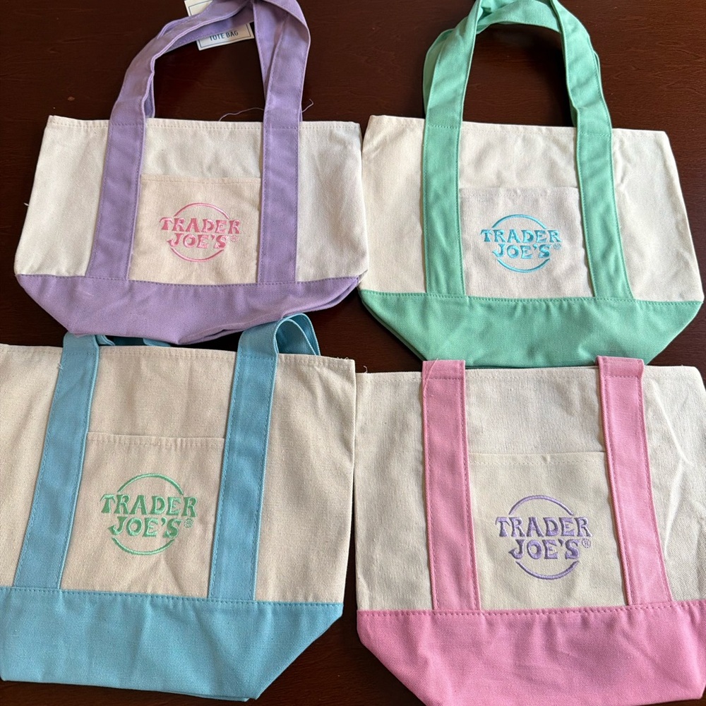 Trader Joe's 2026 Spring Canvas Tote Bag Set